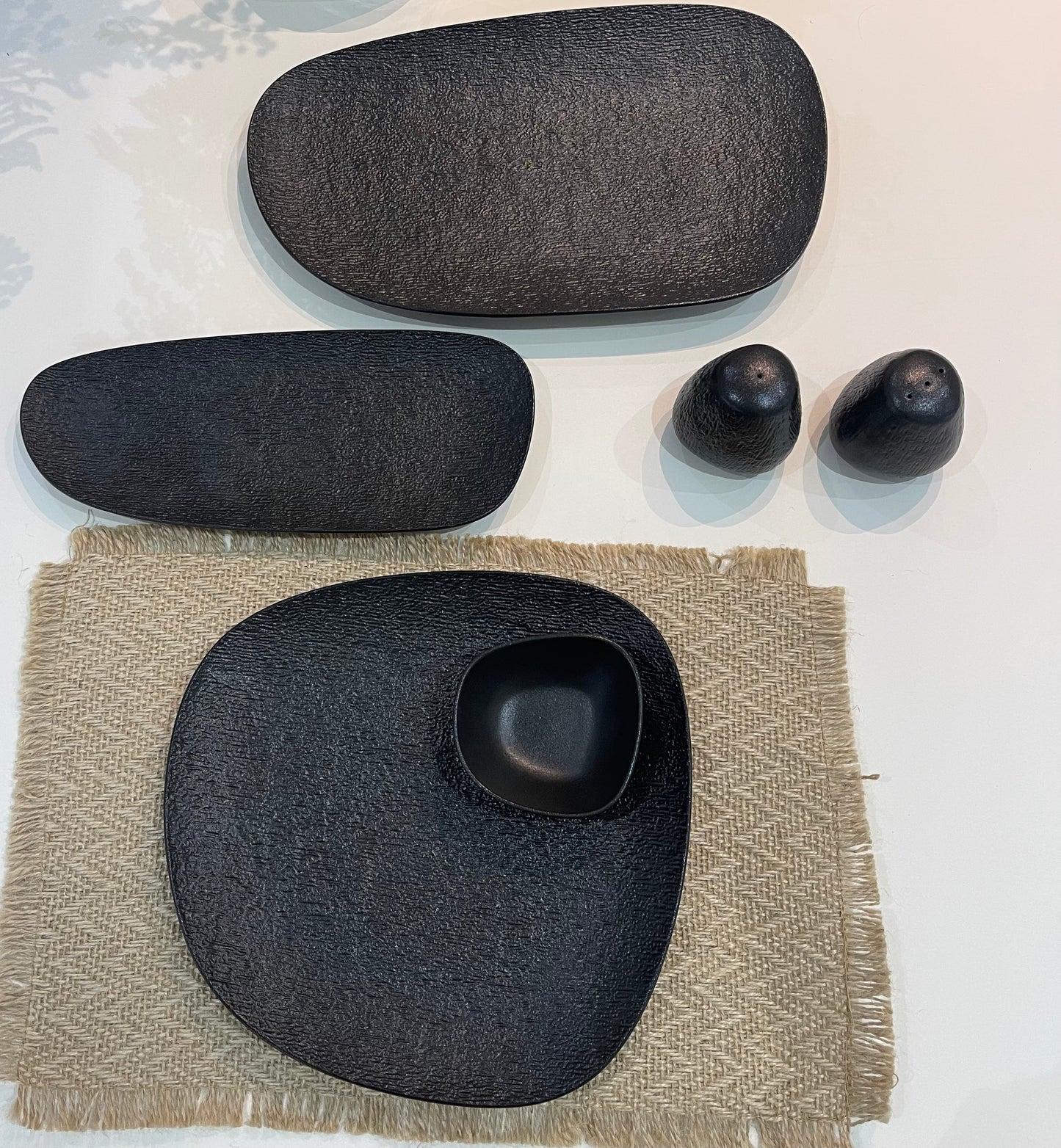 Stone asymmetrical long plate black