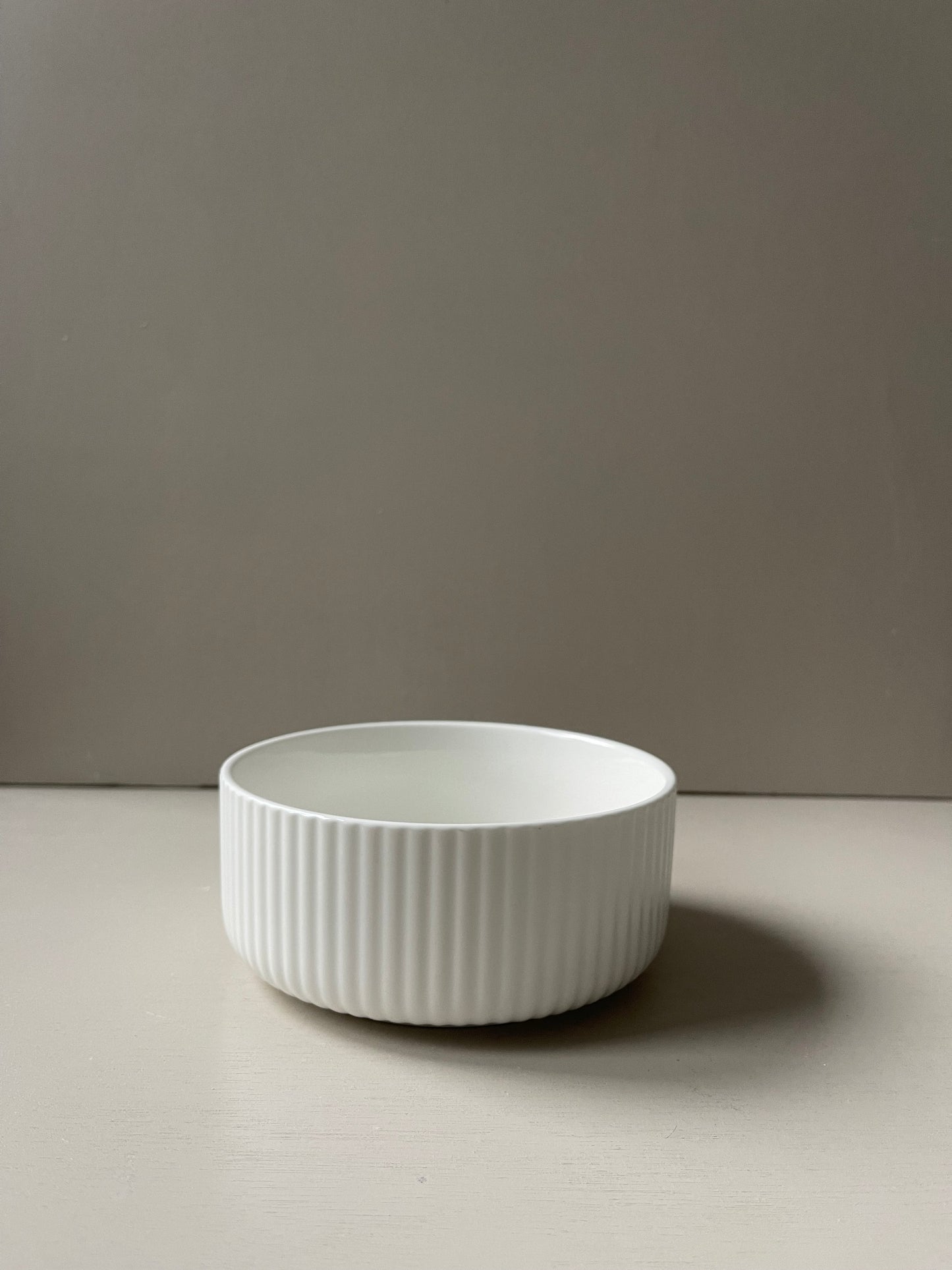 Lineless series snack bowl