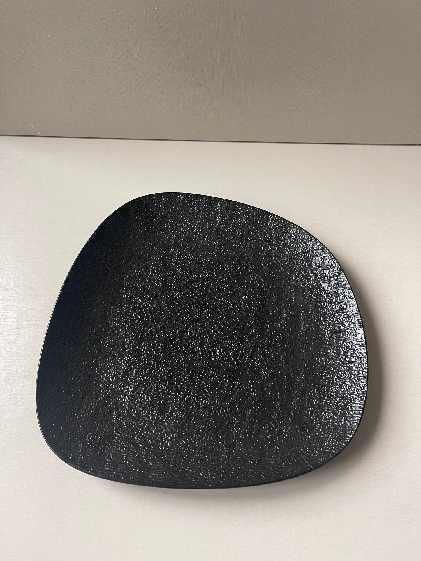 Stone asymmetrical breakfast plate black