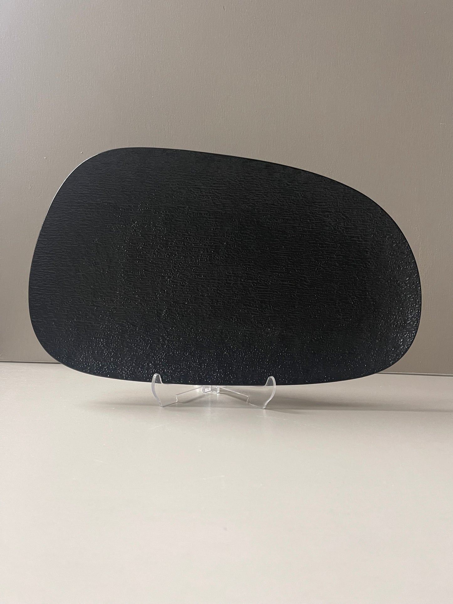 Stone asymmetrical long plate black