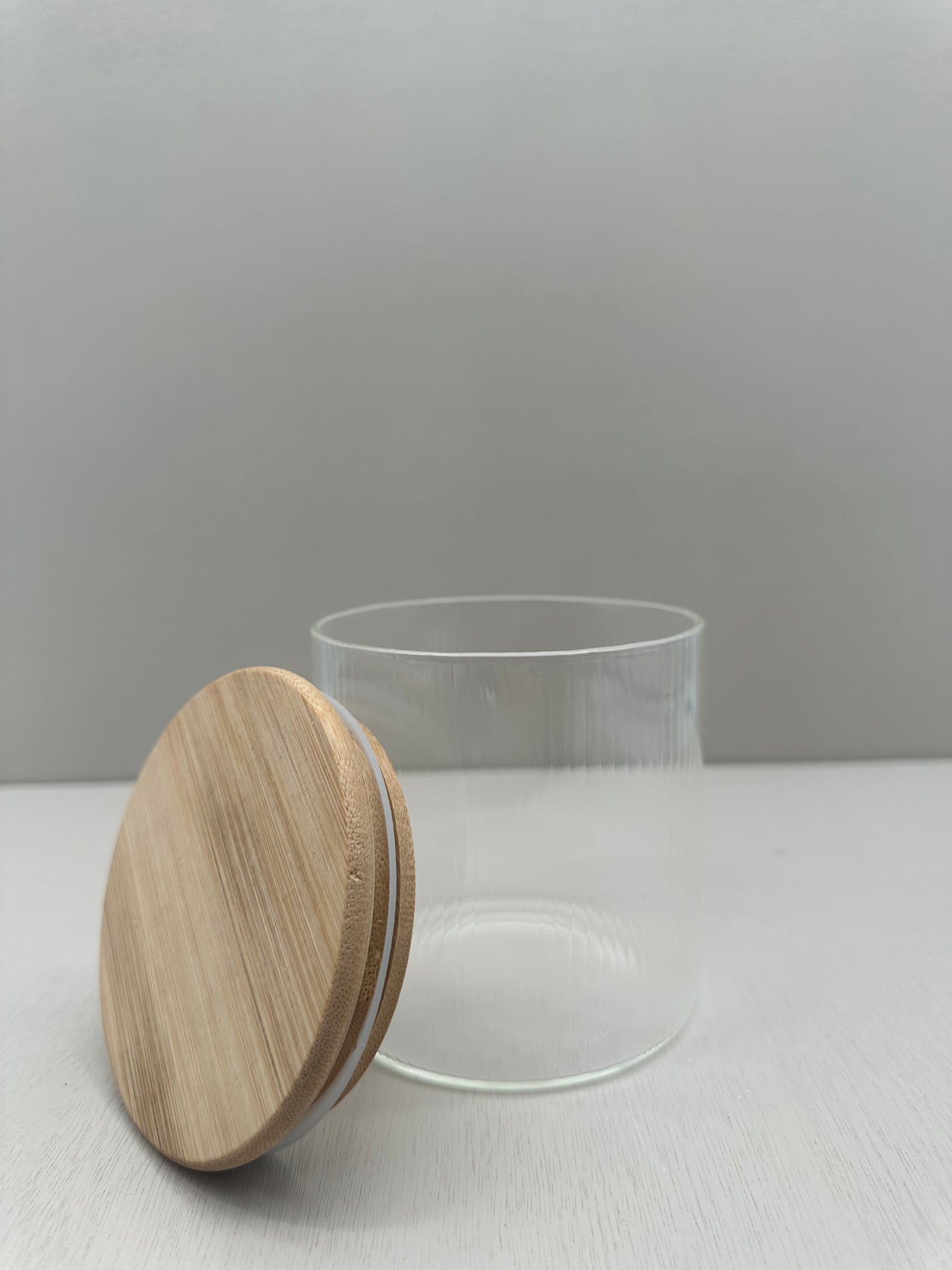 Voorraadpot ribbleglass short - bamboe deksel - 600ml