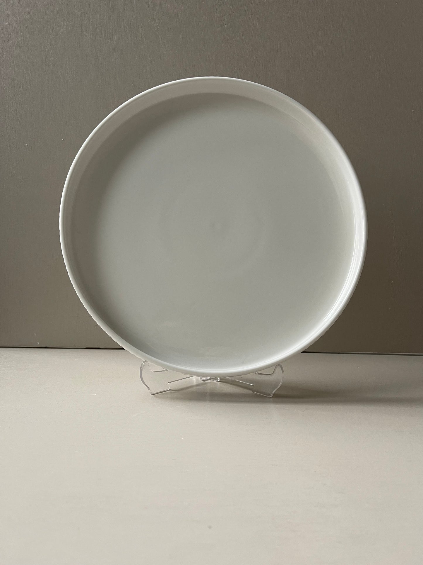Assiette de service série Lineless