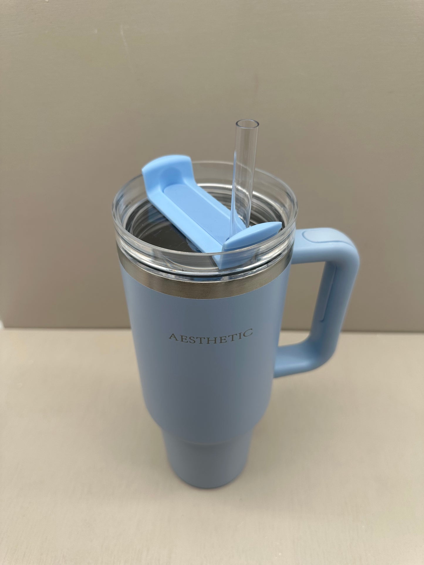 Aesthetic  baby bleu Thermobeker met Handvat en Rietje