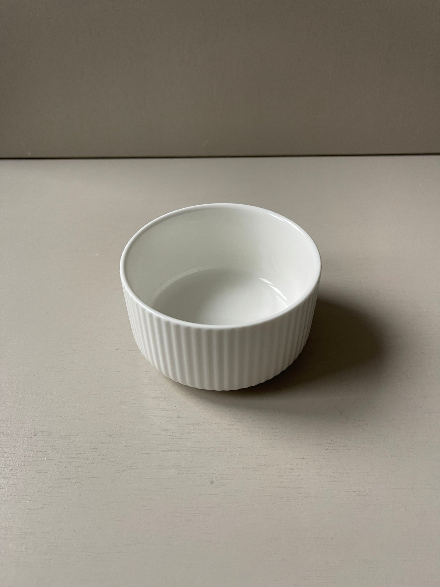 Lineless series snack bowl