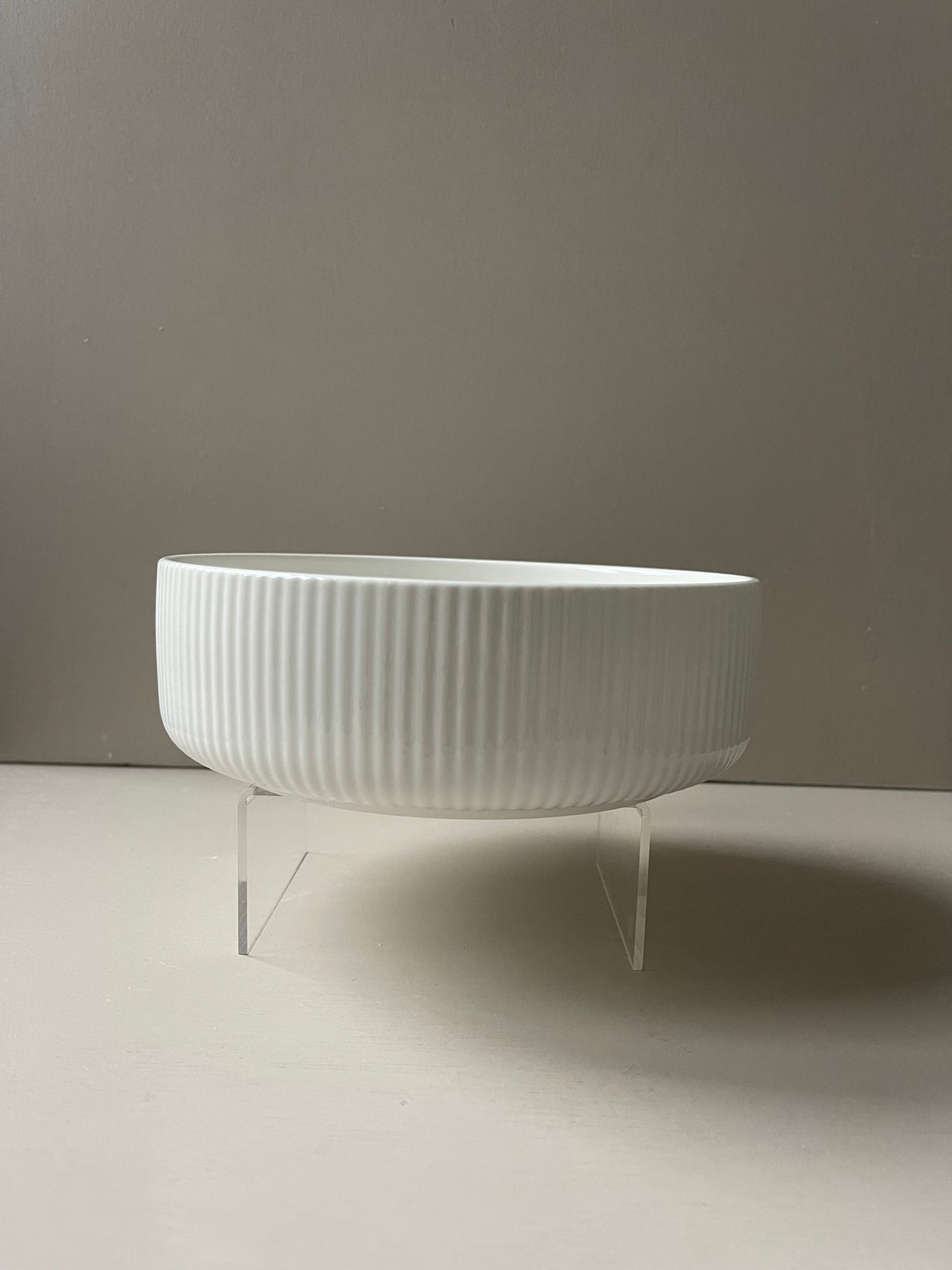 Lineless series soup bowl